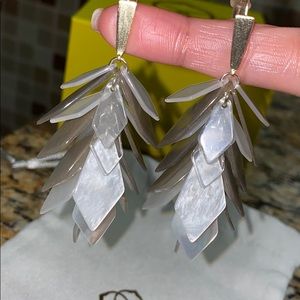 Kendra Scott Jewelry - Kendra Scott Jenni earrings Kendra Scott Jewelry - Kendra Scott Jenni earrings